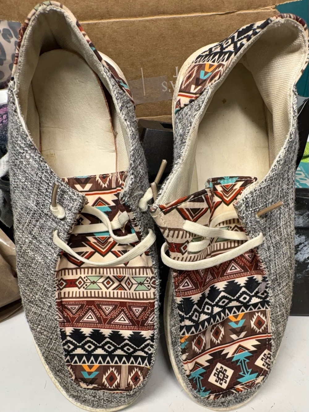 Casual Women's Aztec Pattern Lace-Up Shoes knock off hey dudes - Gray & Multi